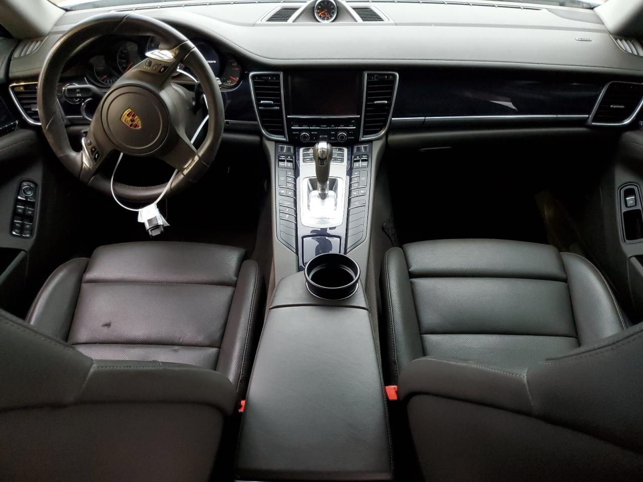 2016 Porsche Panamera - Image 8