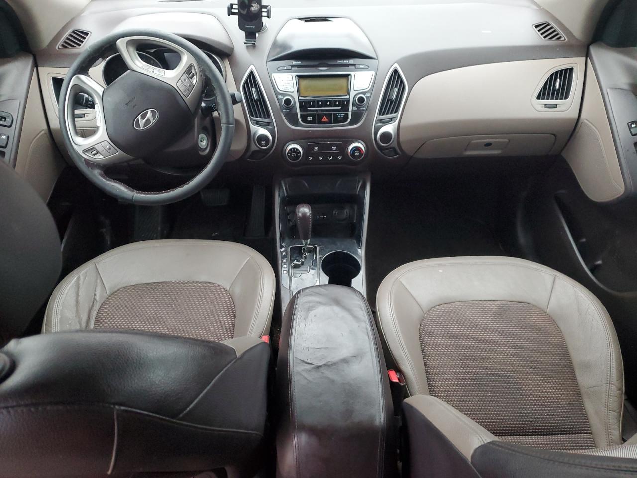 2012 Hyundai Tucson - Image 8