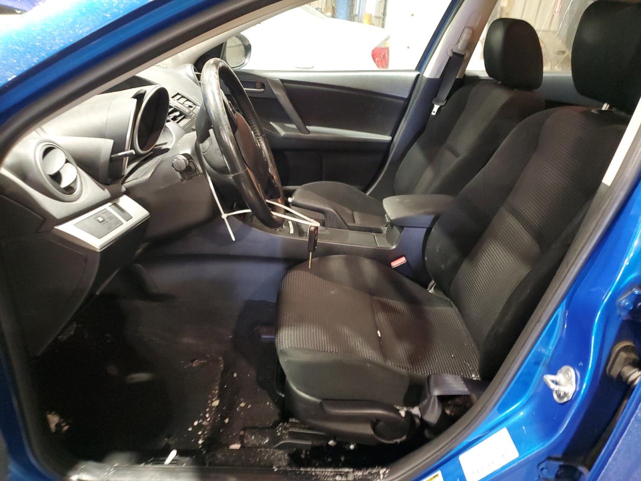 2012 Mazda 3 - Image 7