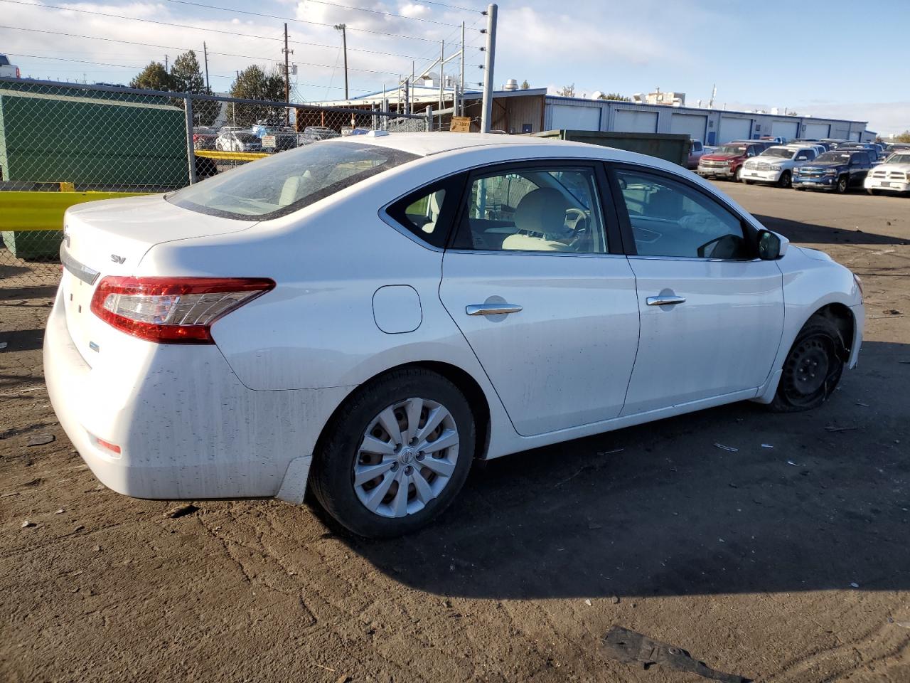 2014 Nissan Sentra - Image 3