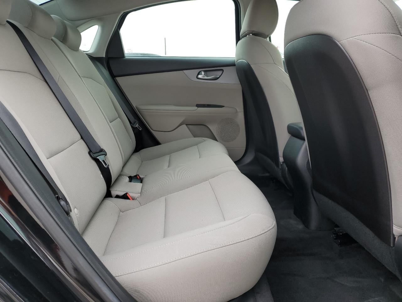 2021 Kia Forte - Image 10