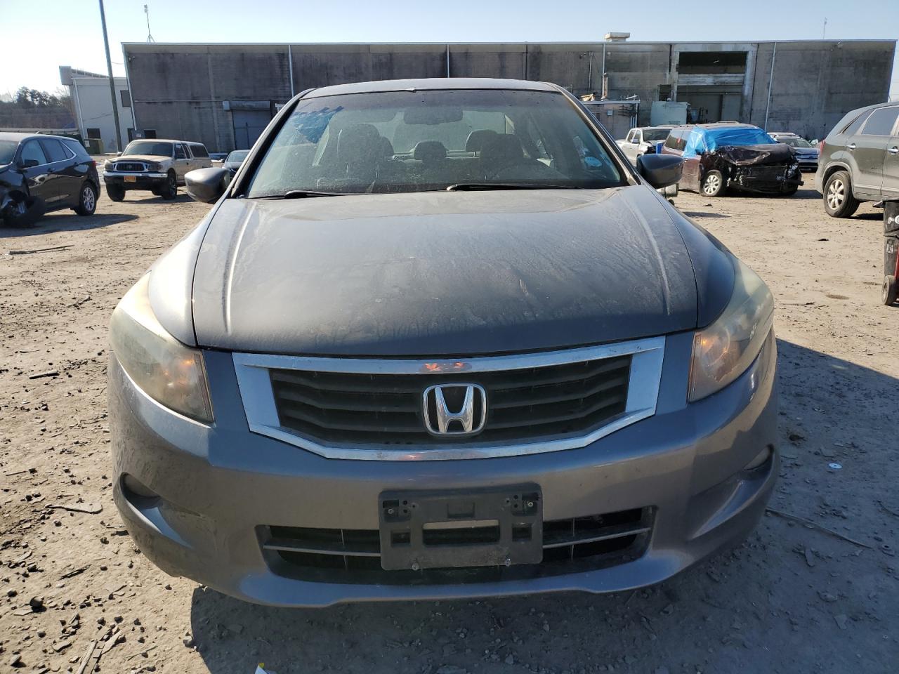 2009 Honda Accord - Image 5