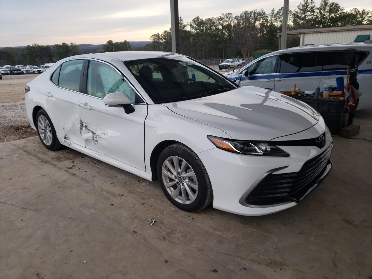 2024 Toyota Camry - Image 4