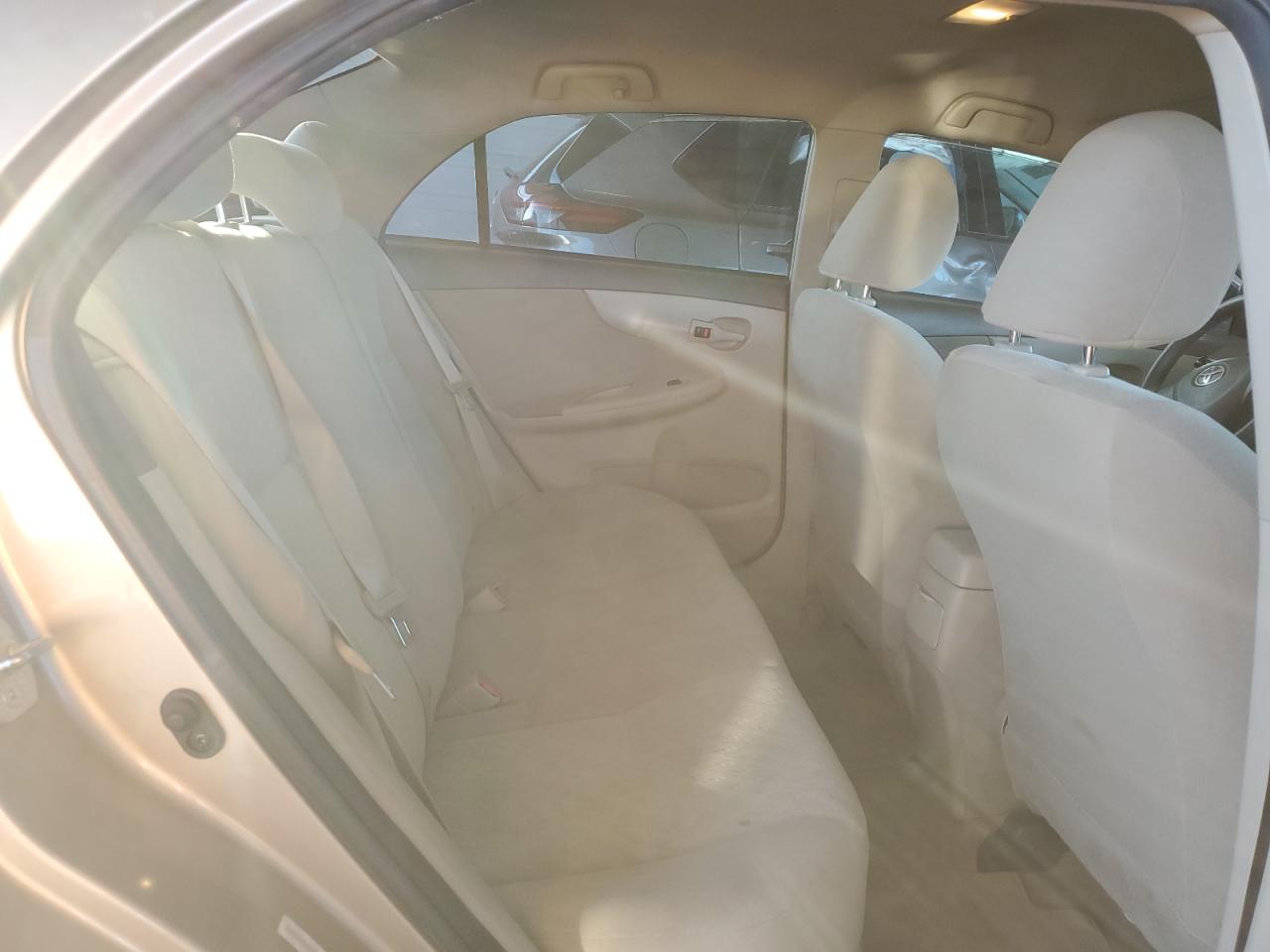 2009 Toyota Corolla - Image 10
