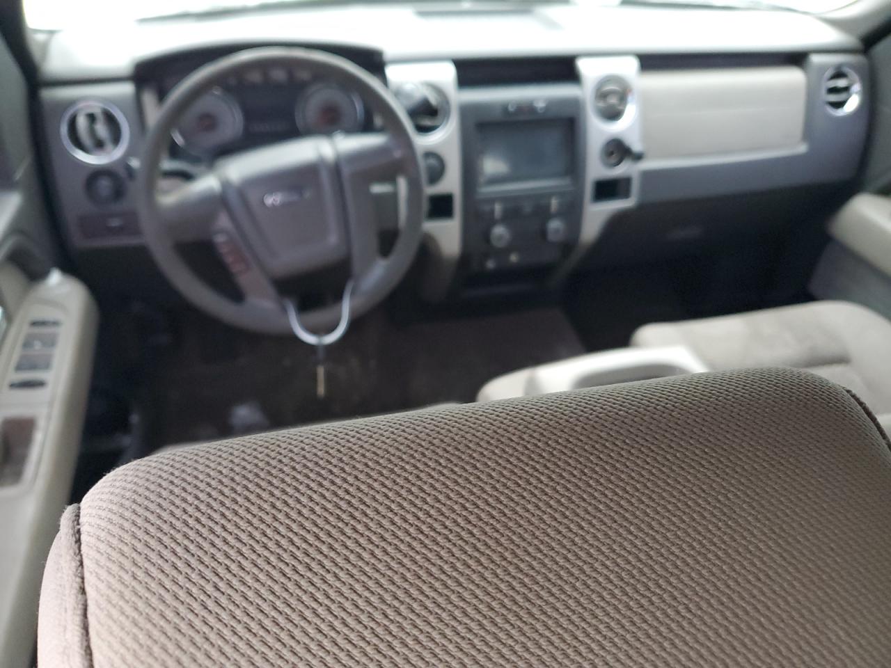 2010 Ford F-150 - Image 8