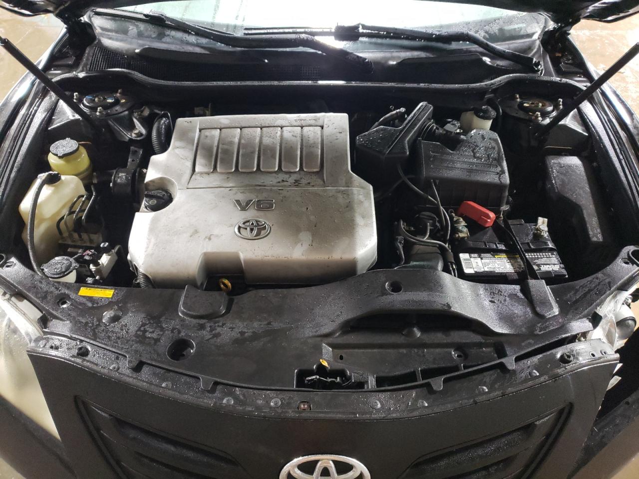 2009 Toyota Camry - Image 11