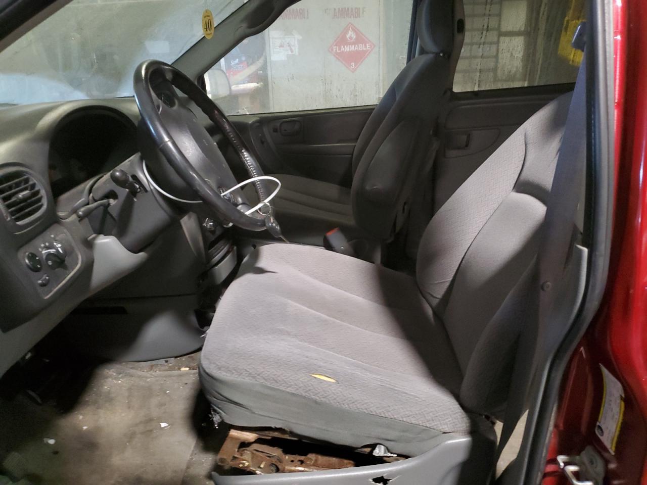 2007 Chrysler Town & Country - Image 7