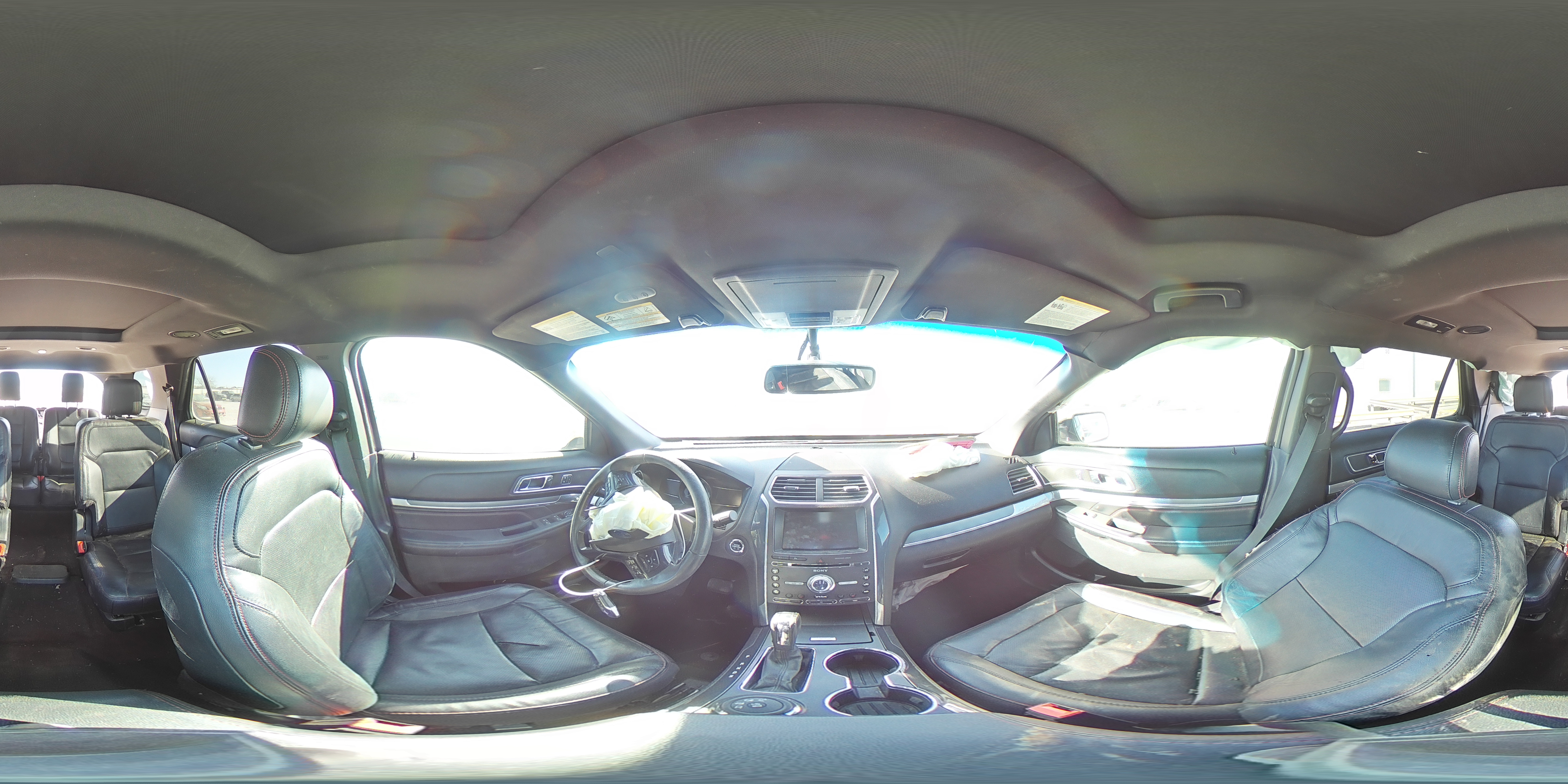 2016 Ford Explorer - Image 13