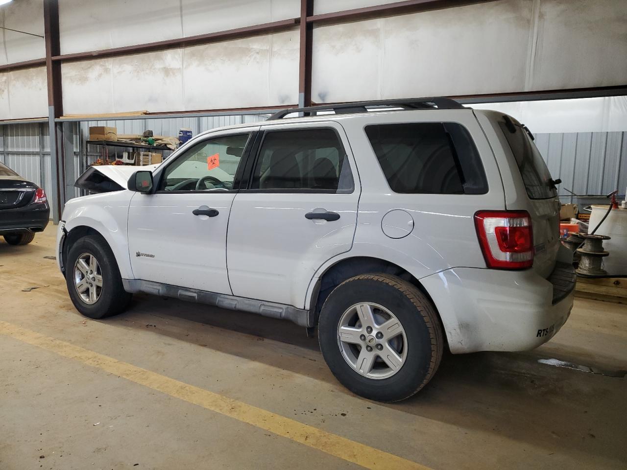 2009 Ford Escape - Image 2