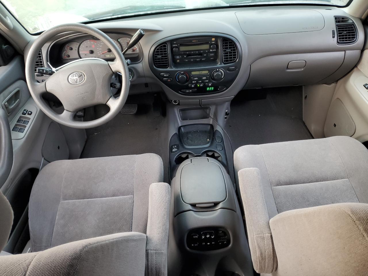 2004 Toyota Sequoia - Image 8