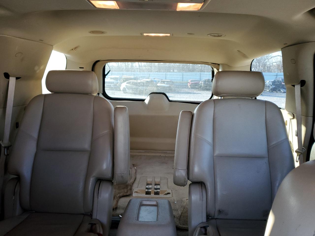 2009 GMC Yukon - Image 10