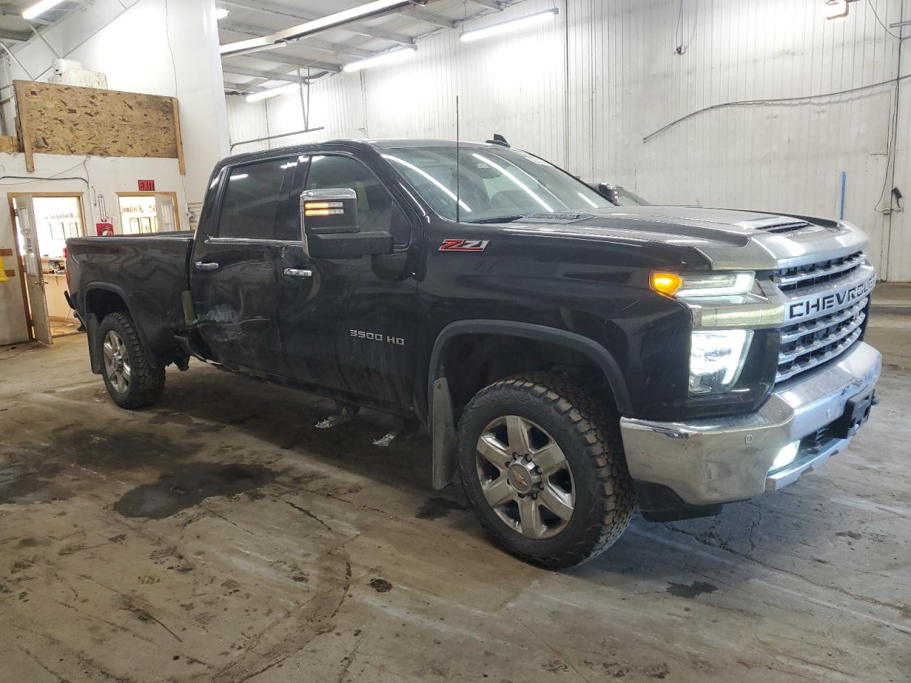 2021 Chevrolet Silverado - Image 4