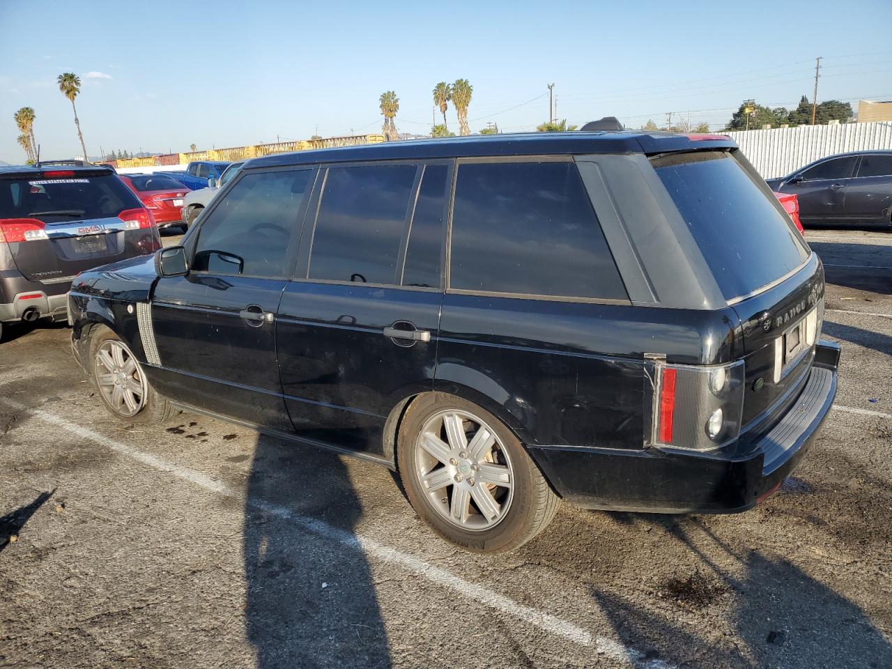 2007 Land Rover Range Rover - Image 2