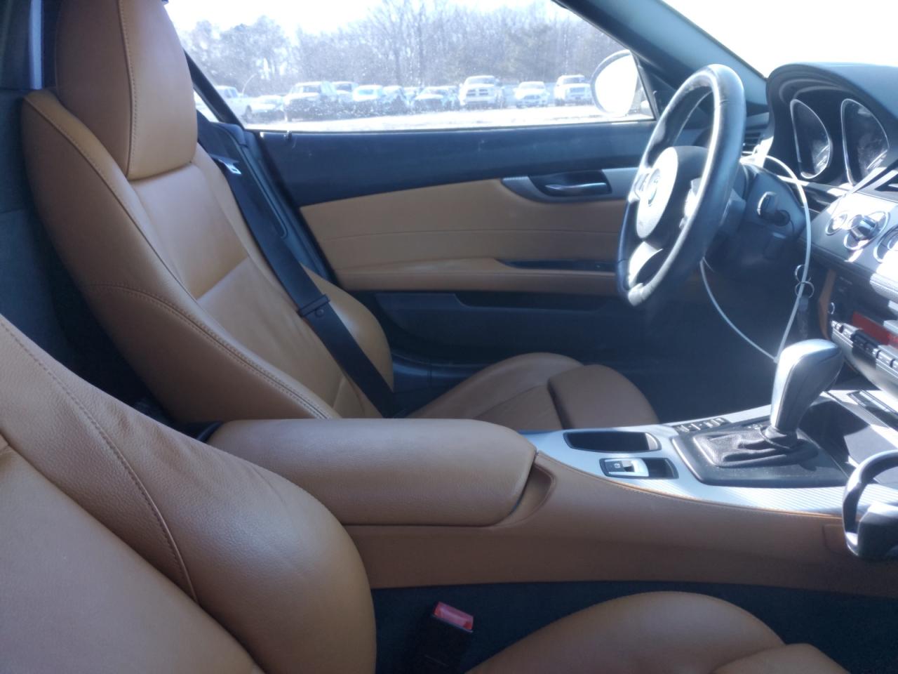 2011 BMW Z4 - Image 10