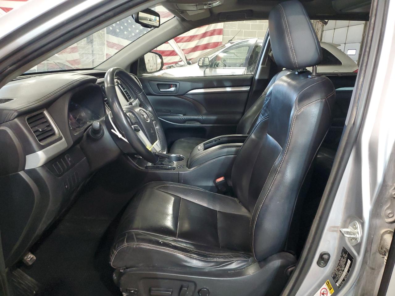 2014 Toyota Highlander - Image 7