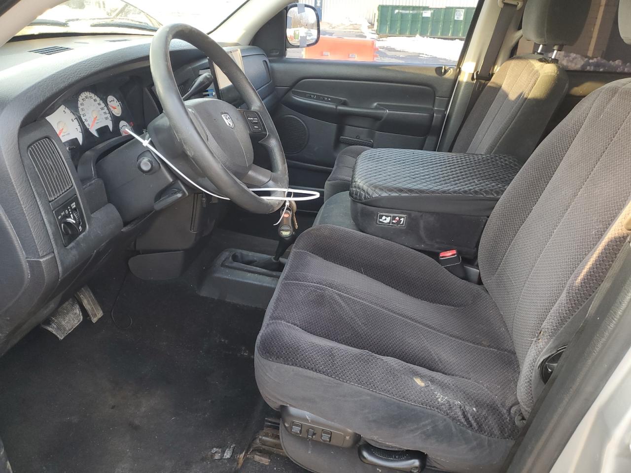 2005 Dodge RAM - Image 7
