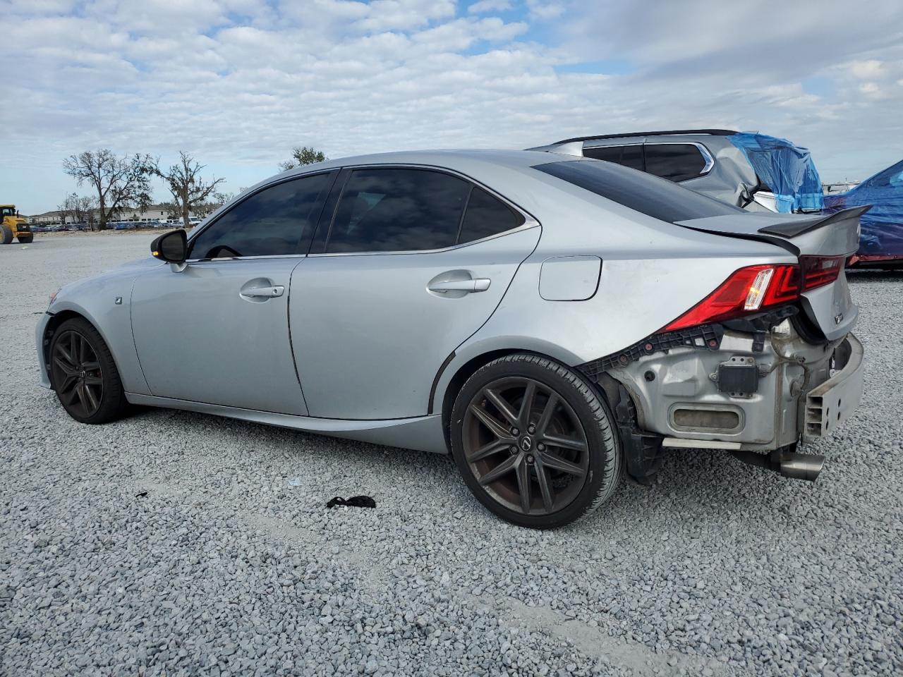 2016 Lexus IS - Image 2