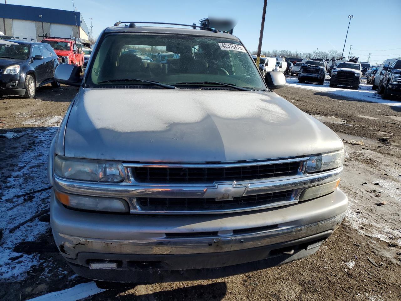 2005 Chevrolet Suburban - Image 5