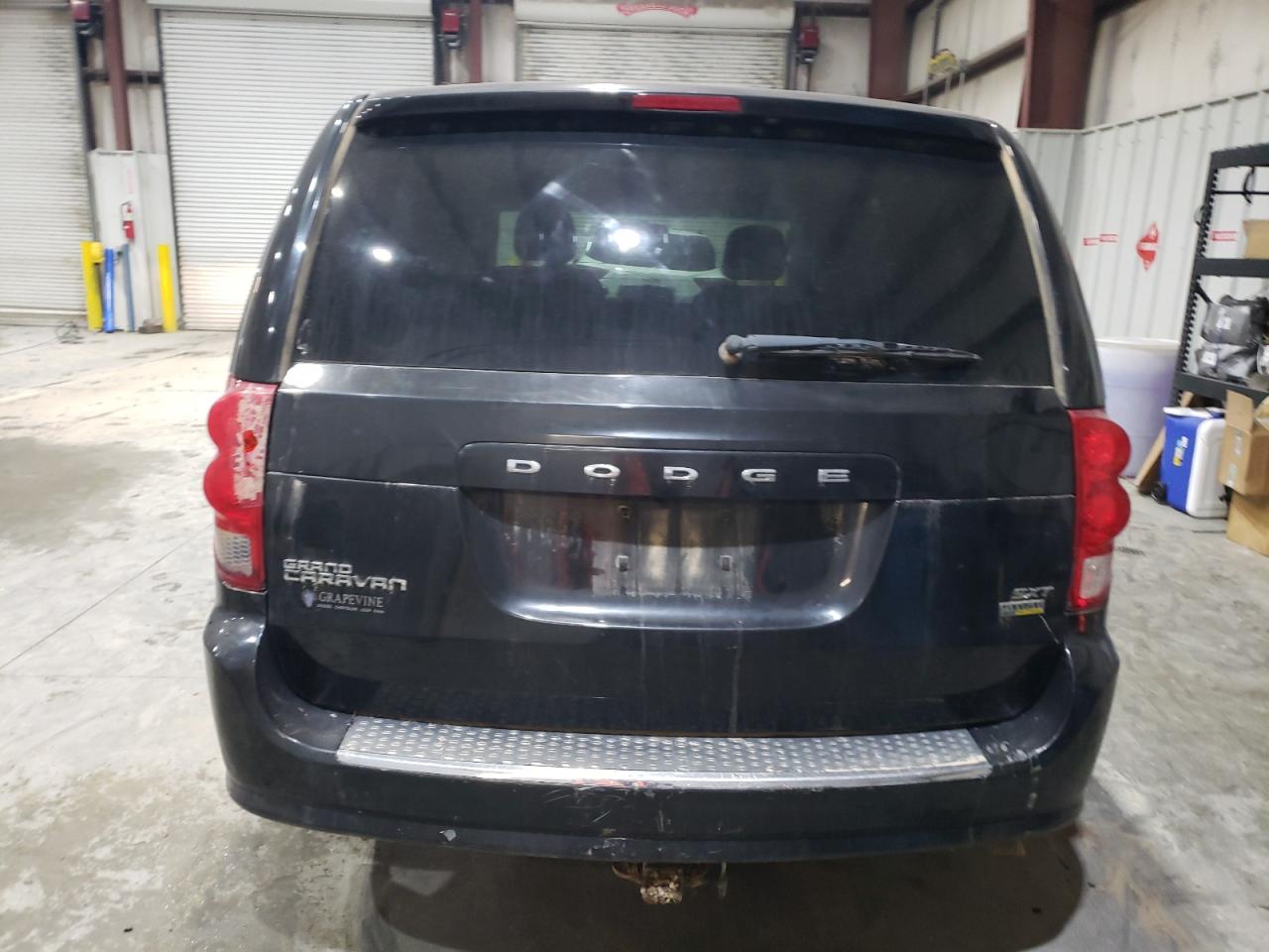 2014 Dodge Caravan - Image 6