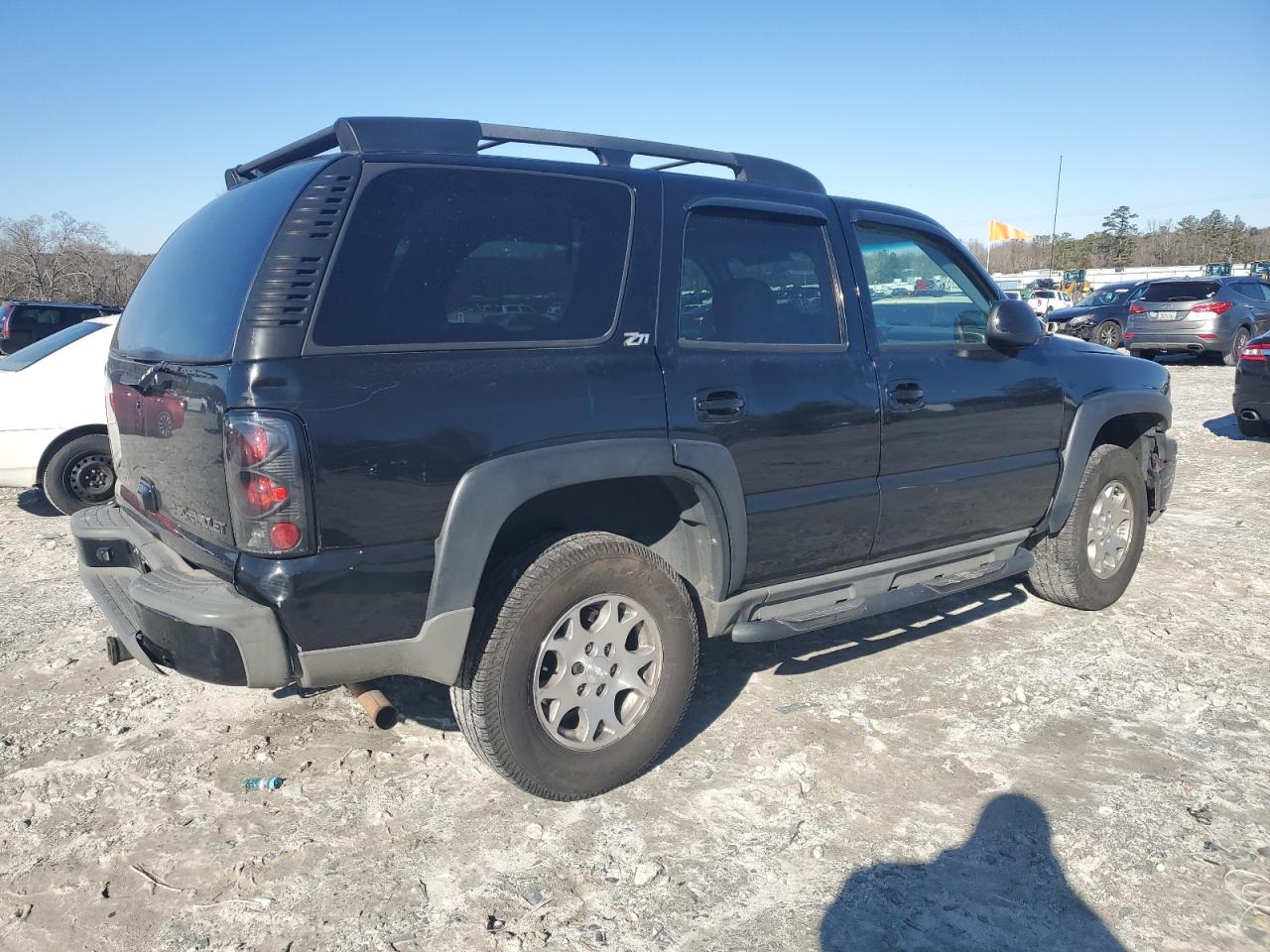 2004 Chevrolet Tahoe - Image 3