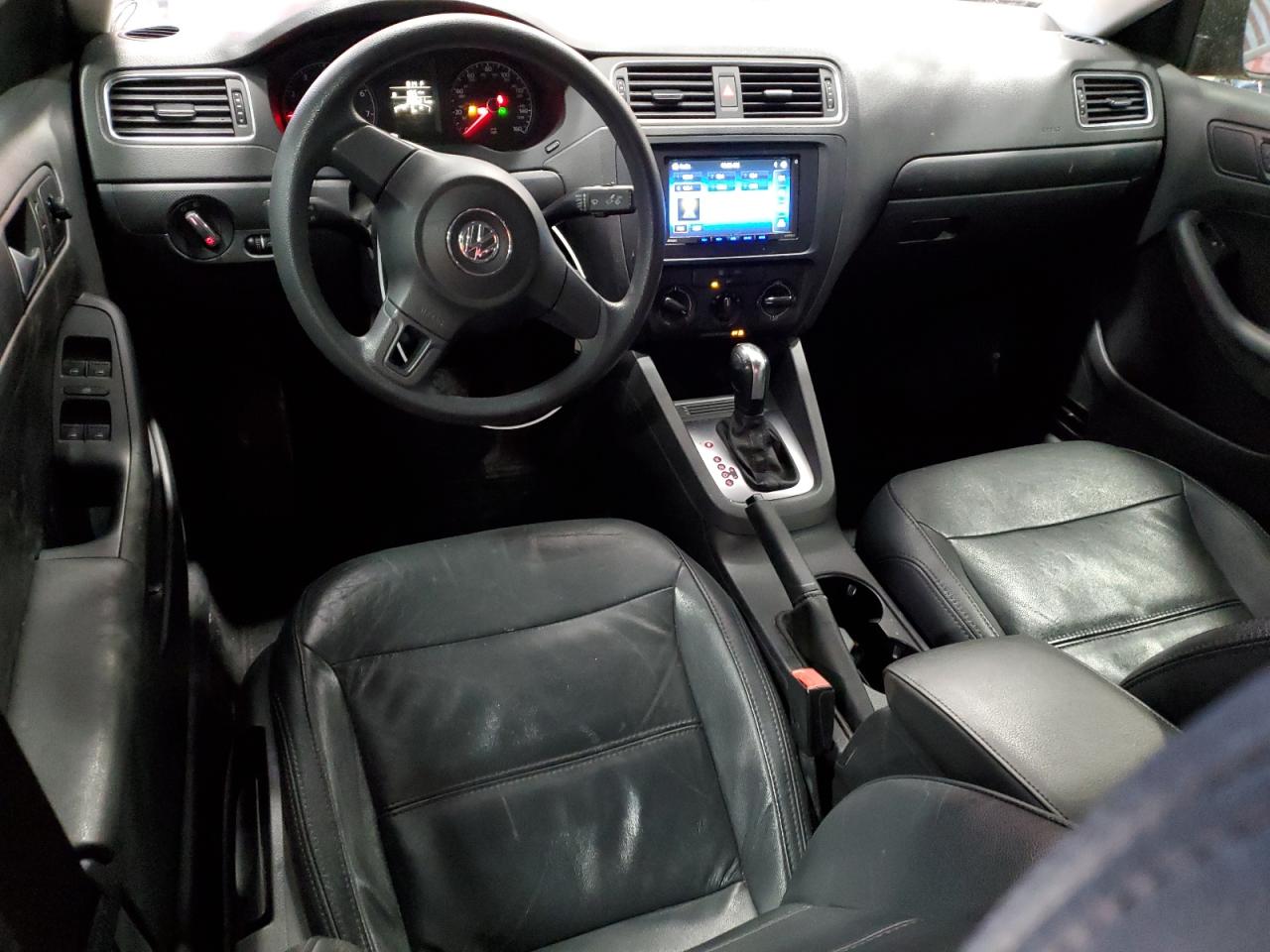 2014 Volkswagen Jetta - Image 8