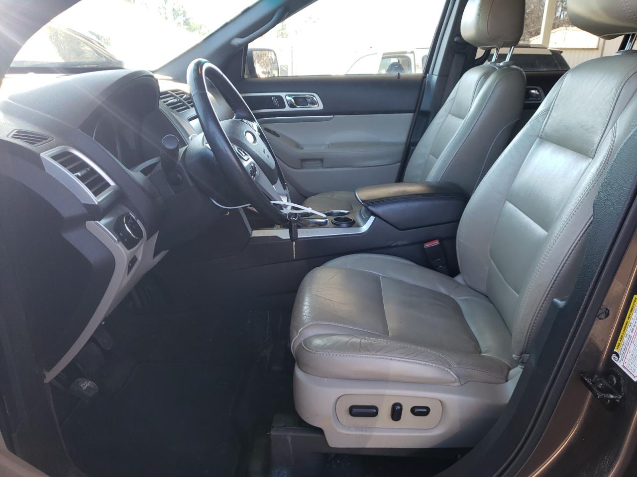 2015 Ford Explorer - Image 7