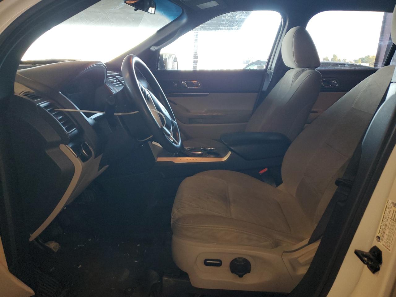 2012 Ford Explorer - Image 7