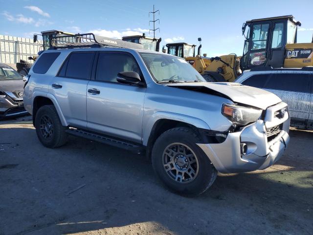  TOYOTA 4RUNNER 2020 Сріблястий