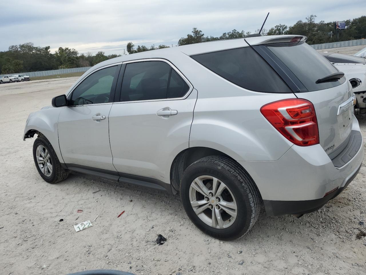 VIN 2GNALBEK3H1564850 2017 CHEVROLET EQUINOX no.2