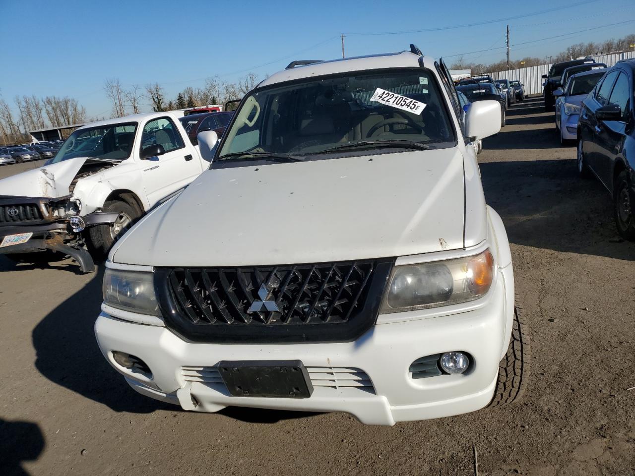 2003 Mitsubishi Montero - Image 5