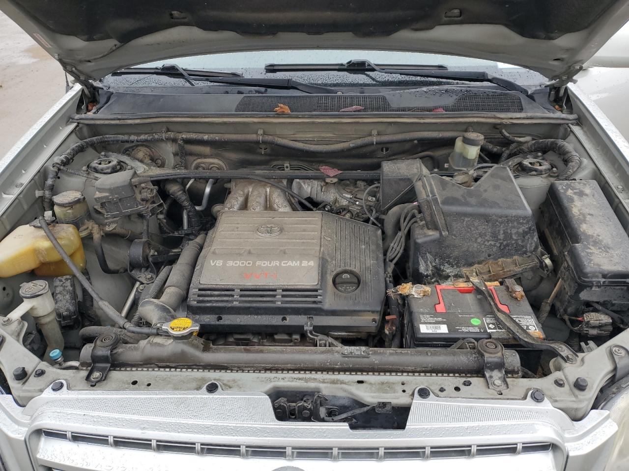 2001 Toyota Highlander - Image 12