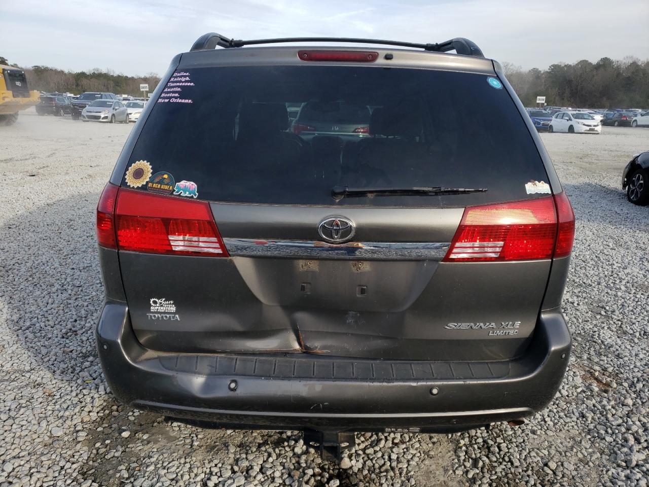2005 Toyota Sienna - Image 6