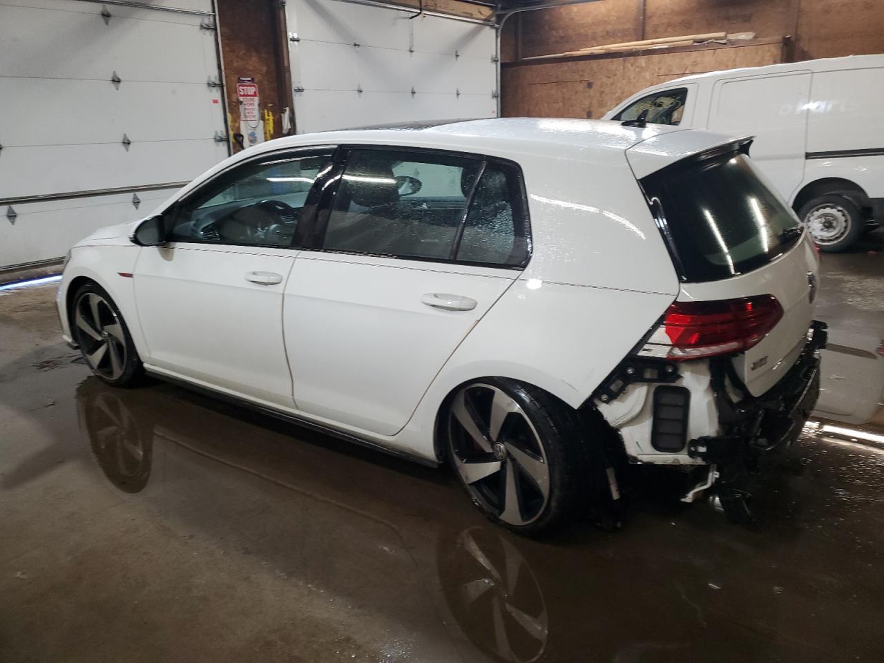2018 Volkswagen GTI - Image 2