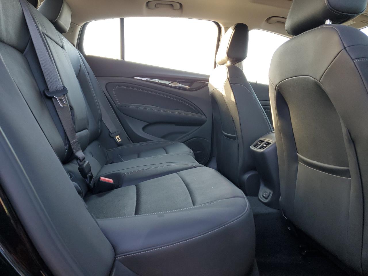 2019 Buick Regal - Image 10