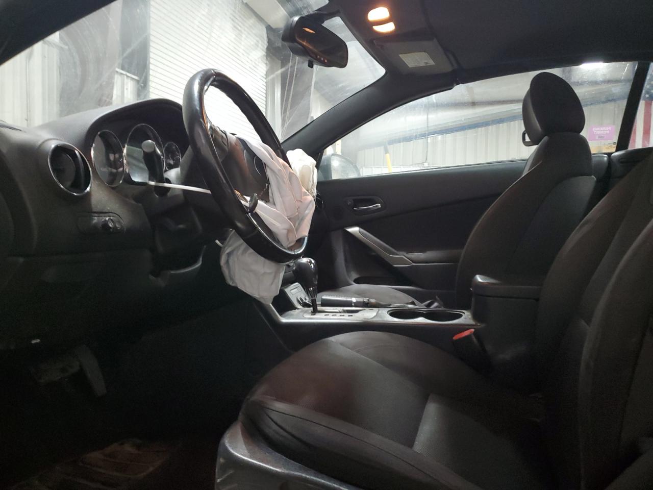 2009 Pontiac G6 - Image 7