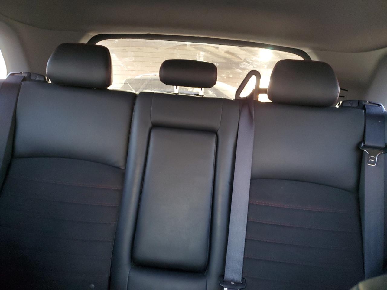 2018 Mitsubishi Outlander - Image 10