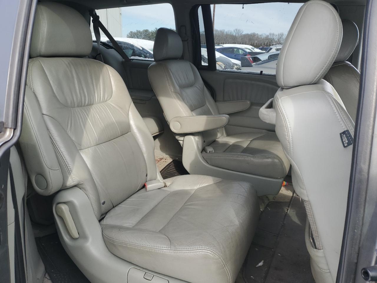 2007 Honda Odyssey - Image 11