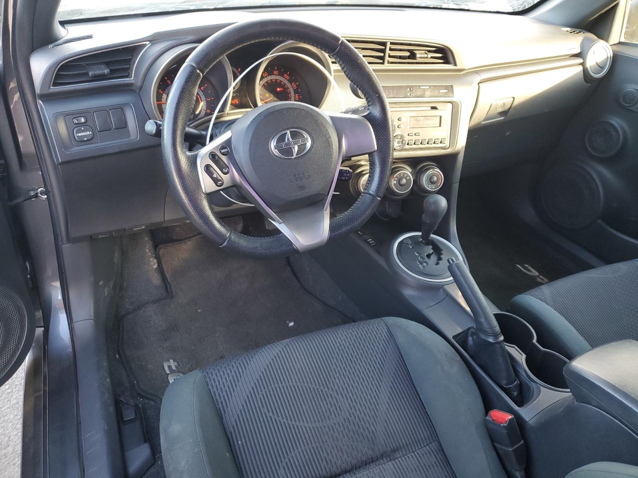2013 Toyota tC - Image 8
