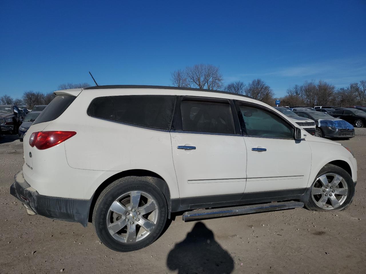 2011 Chevrolet Traverse - Image 3