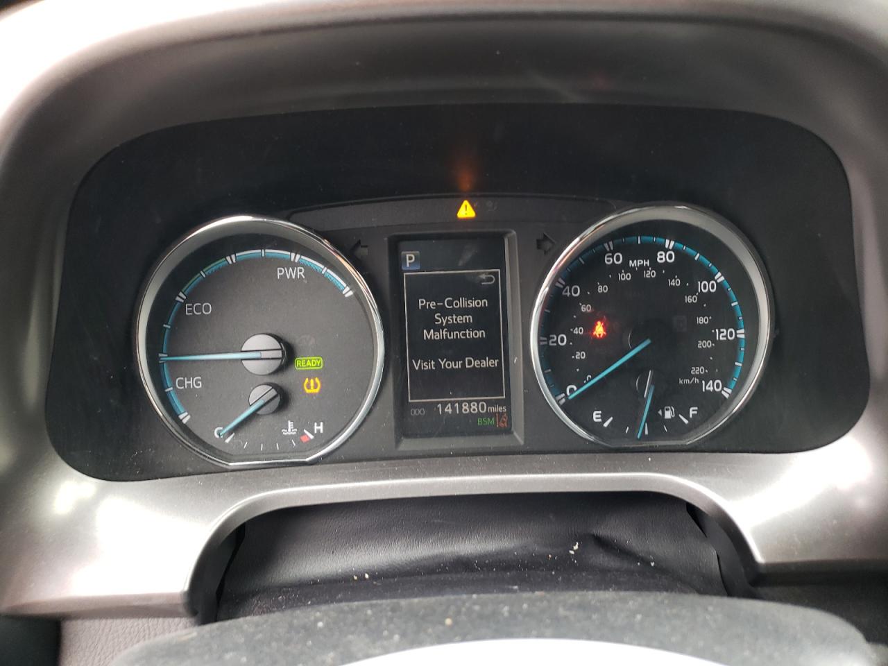 2018 Toyota RAV 4 - Image 9