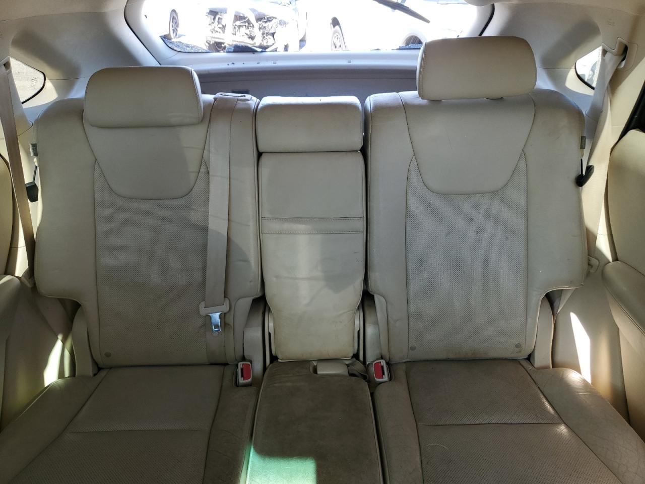 2010 Lexus RX - Image 10