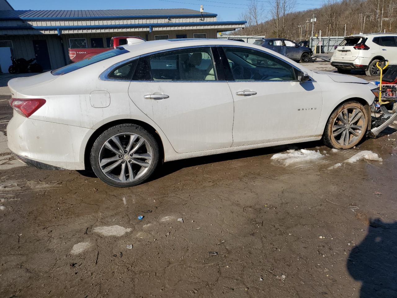 2019 Chevrolet Malibu - Image 3