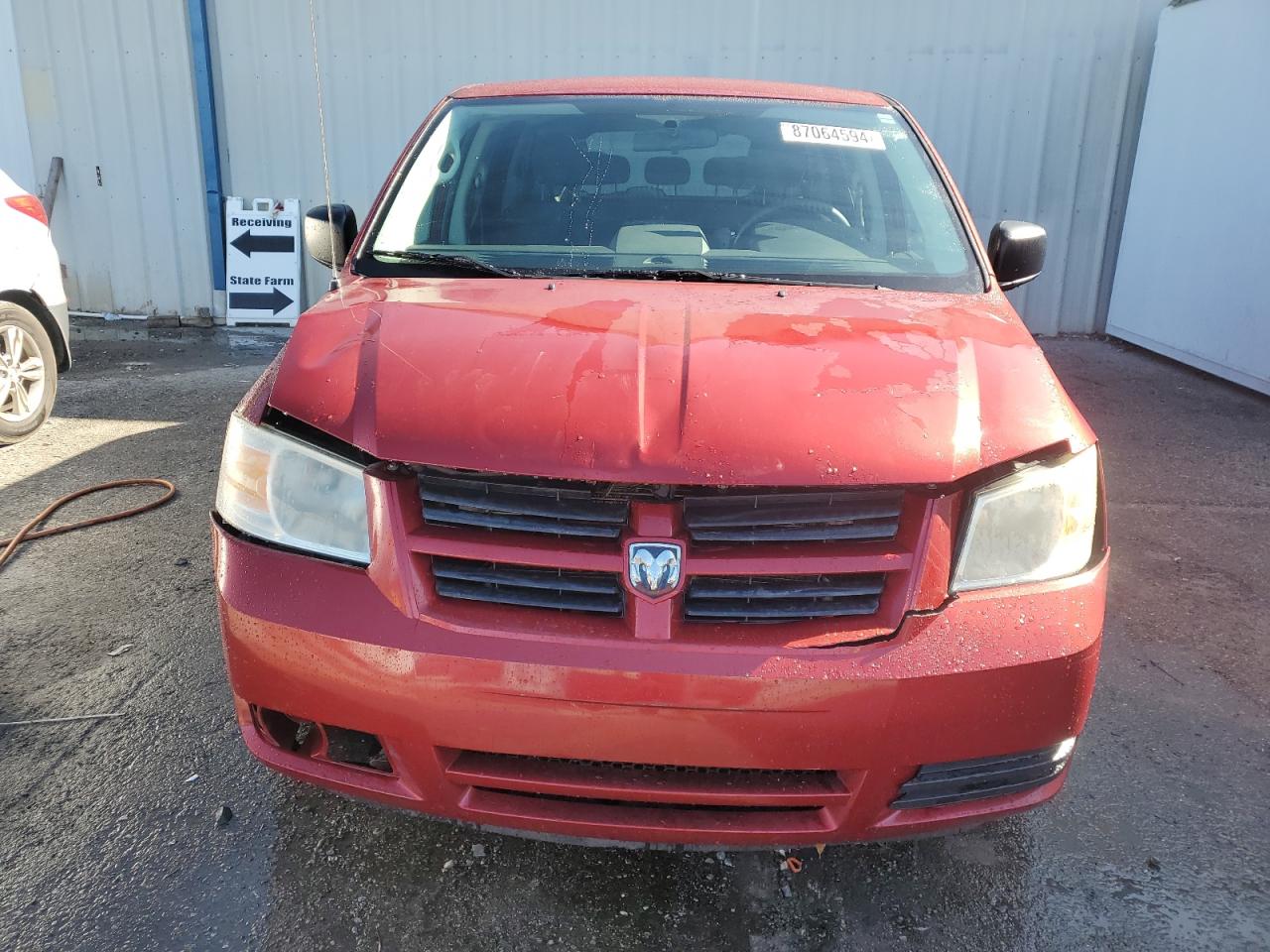 2010 Dodge Caravan - Image 5
