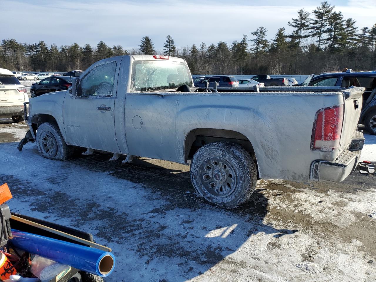 2011 GMC Sierra - Image 2