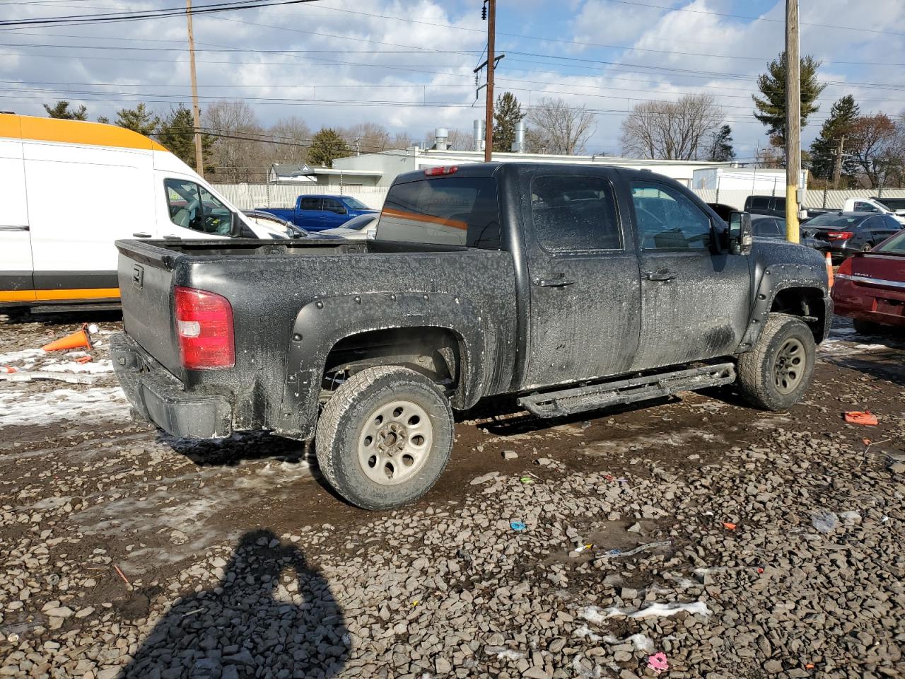 2011 Chevrolet Silverado - Image 3