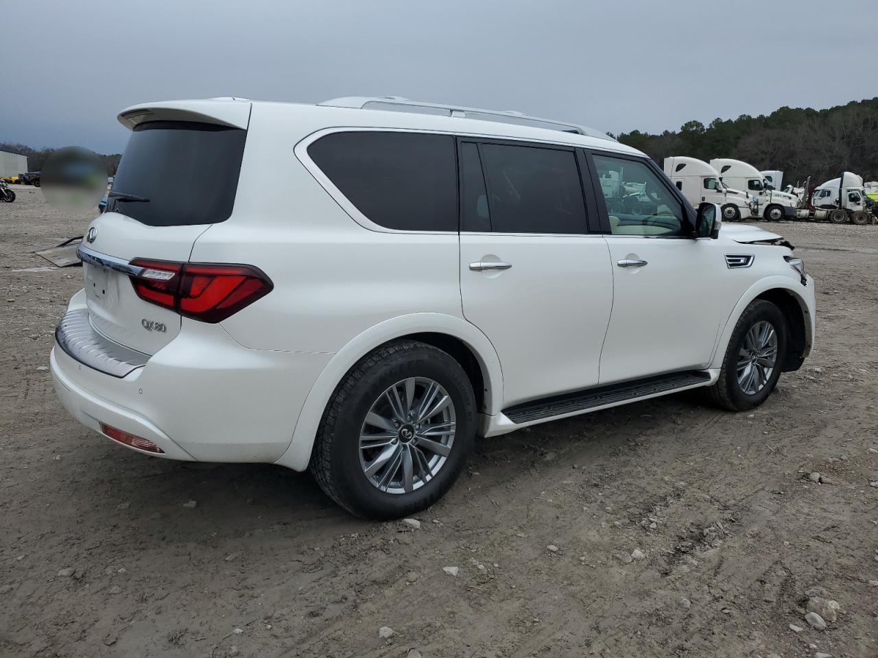 2021 Infiniti QX80 - Image 3