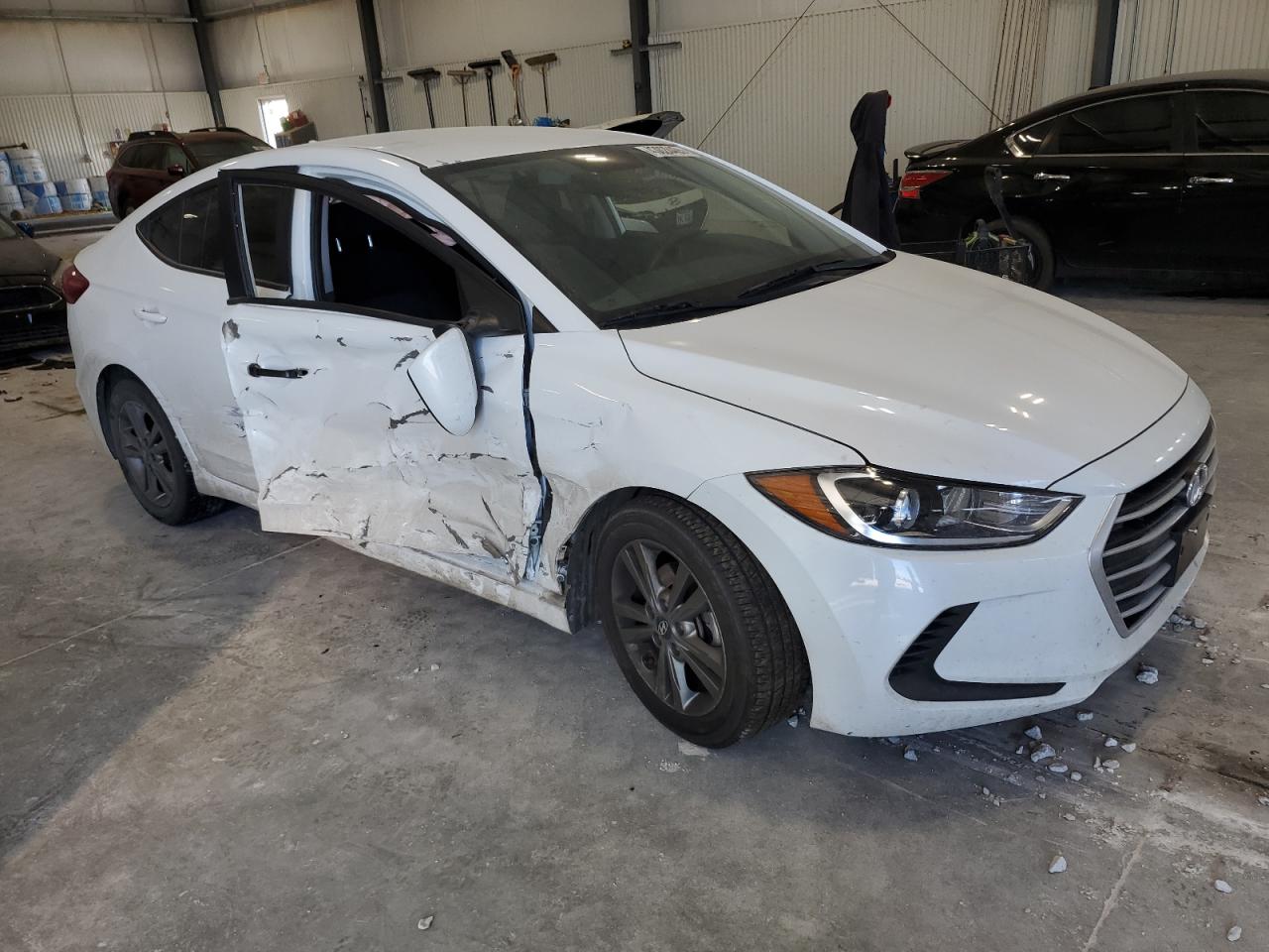 2018 Hyundai Elantra - Image 4