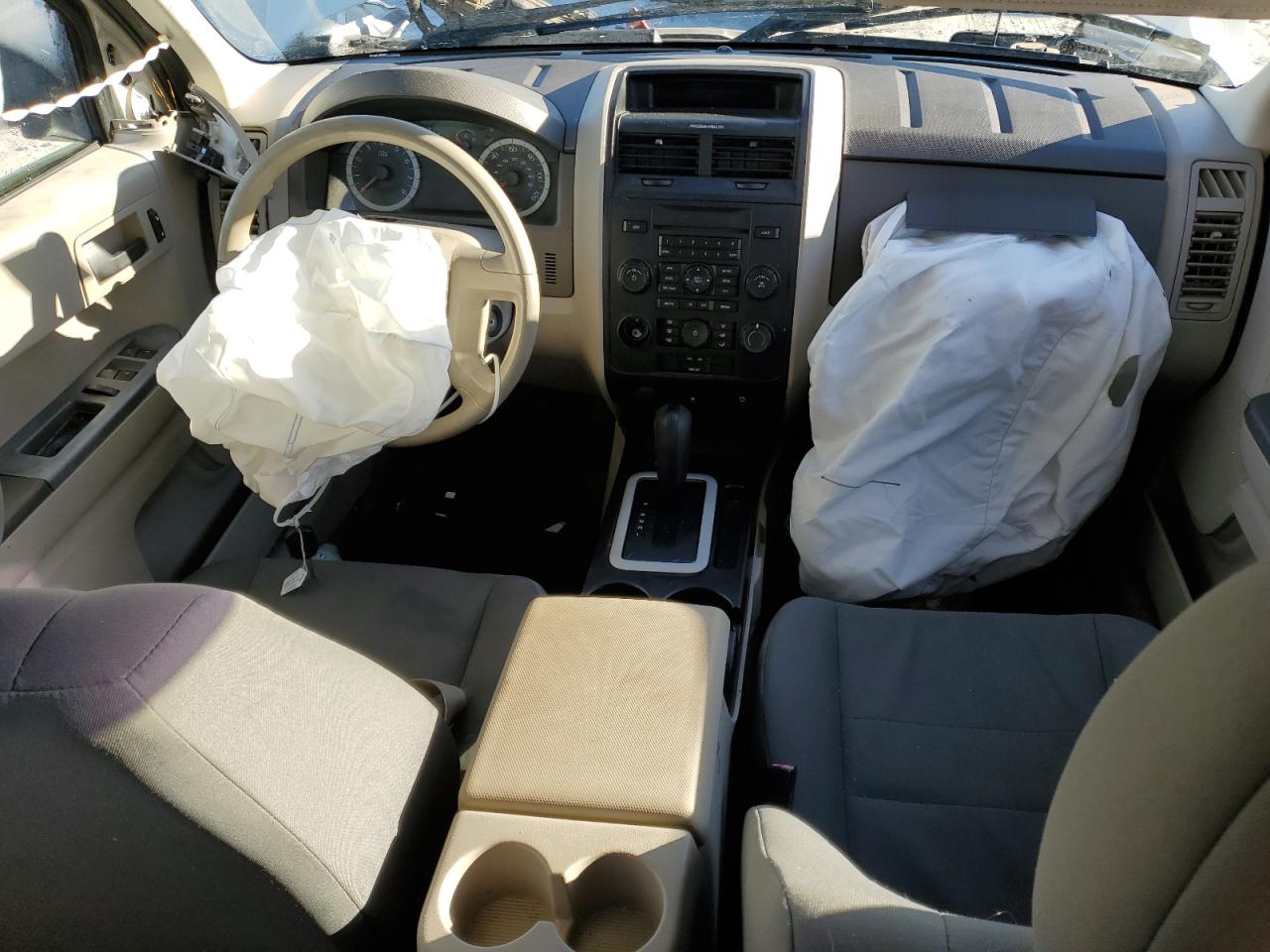 2010 Ford Escape - Image 8