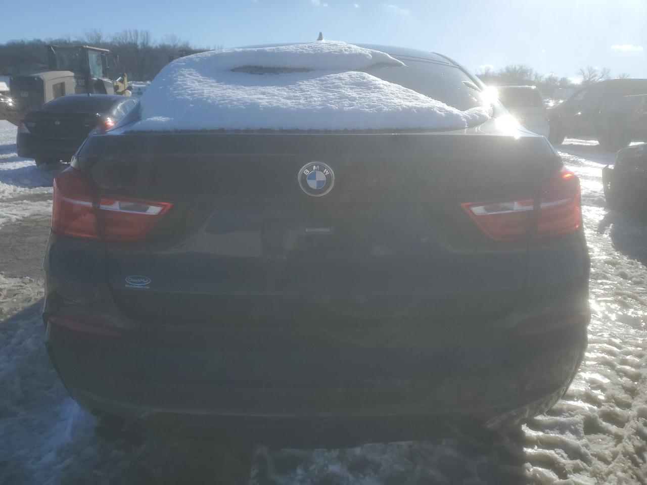 VIN 5UXXW3C51J0T83050 2018 BMW X4 no.6