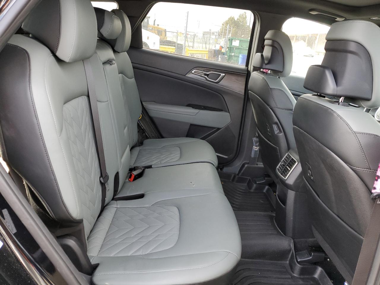 2023 Kia Sportage - Image 11